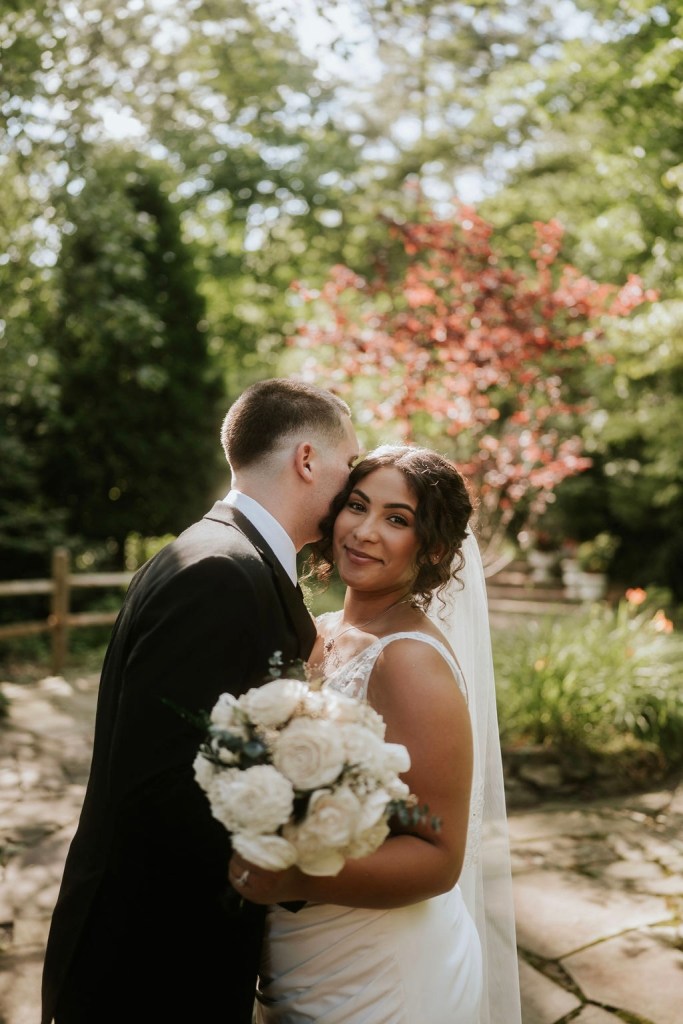 Carmen's Country Inn and Gardens

Drums PA makeup artist